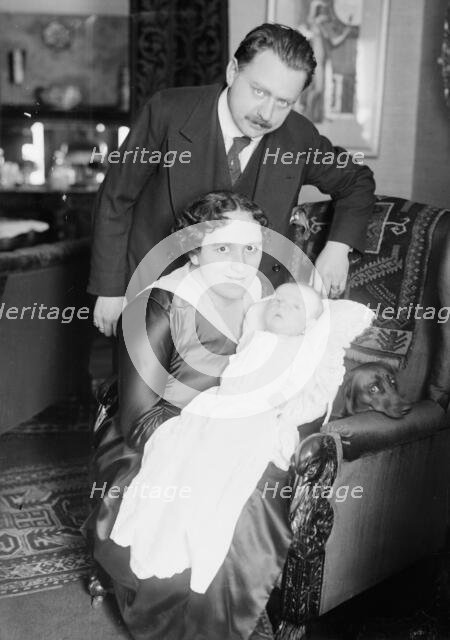 Margarethe Ober & family, between c1915 and c1920. Creator: Bain News Service.