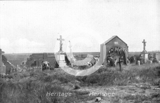 'Notre offensive d'Artois; Le 9 mai 1915, a 10 heures du matin, une compagnie alpine', 1915 Creator: Unknown.
