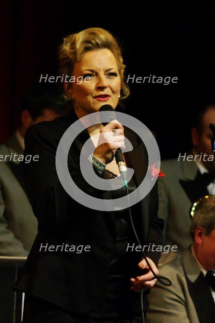 Claire Martin, Ropetackle Arts Centre, Shoreham, West Sussex, Jan 2016. Artist: Brian O'Connor.