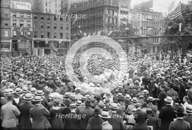 Union Square, 1916. Creator: Bain News Service.