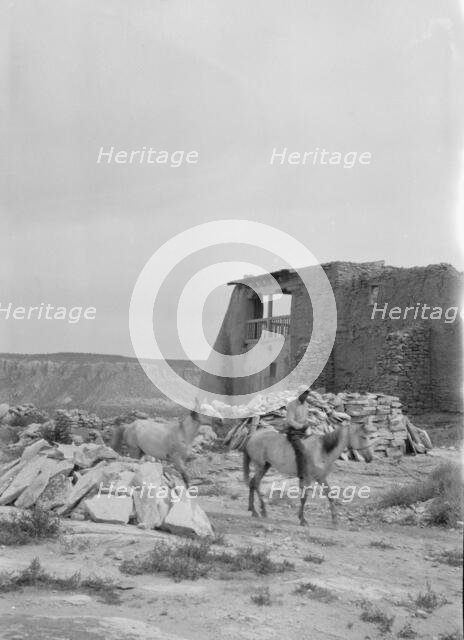 Acoma, New Mexico area views, between 1899 and 1928. Creator: Arnold Genthe.