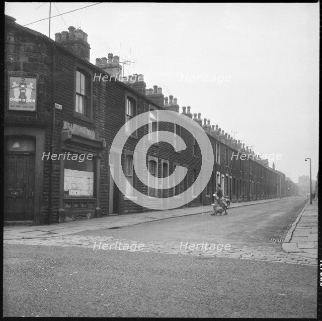 Anne Street, Fulledge, Burnley, Lancashire, 1966-1974. Creator: Eileen Deste.