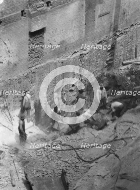 New York City views, between 1927 and 1938. Creator: Arnold Genthe.