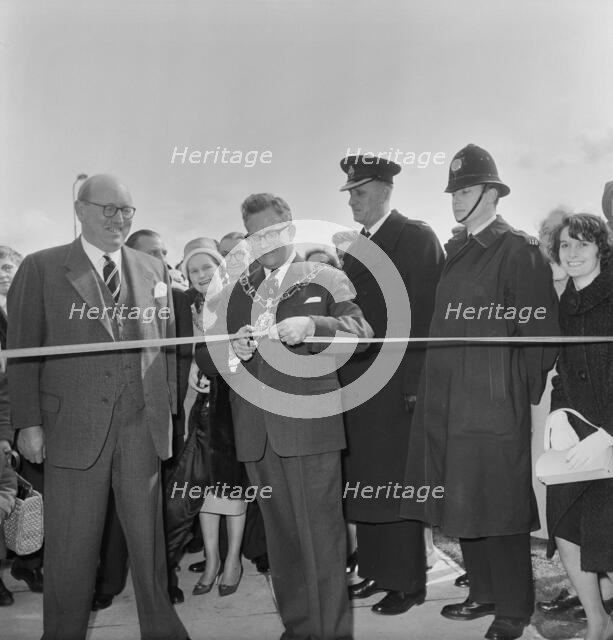 Windrush Tower, Blackbird Leys, Oxford, Oxfordshire, 09/04/1962. Creator: John Laing plc.