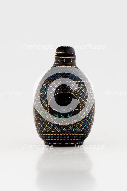 Snuff bottle, 18th century. Creator: Unknown.