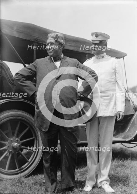 Gettysburg Reunion: G.A.R. & U.C.V. - Sec. Garrison And Col. Liggett, U.S.A., 1913. Creator: Harris & Ewing.