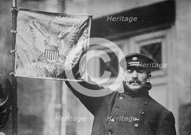 Pres't's flag, Paris, 31 Dec 1918. Creator: Bain News Service.
