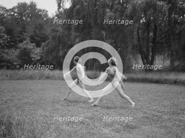 Elizabeth Duncan dancers, between 1916 and 1941. Creator: Arnold Genthe.