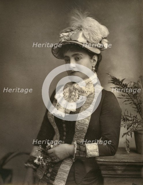 Adelina Patti, Italian opera diva, 1882.  Artist: London Stereoscopic & Photographic Co