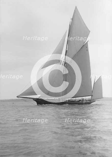 The yawl 'Wendur' sailing close-hauled, 1913. Creator: Kirk & Sons of Cowes.