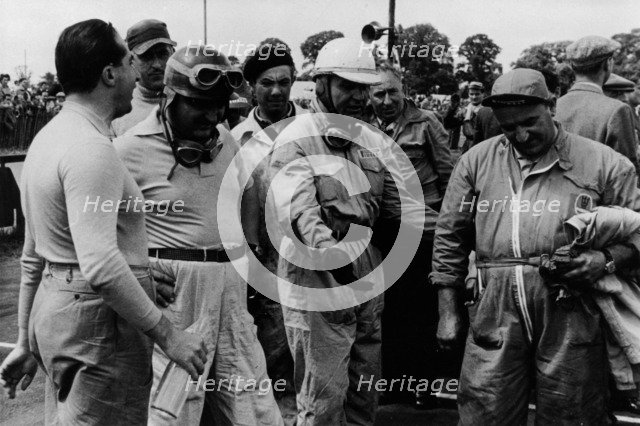 Alberto Ascari, Froilan Gonzalez, Guiseppe Farina (from left to right), and a mechanic. Artist: Unknown