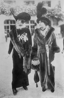 Paris Fashion - 1914, 1914. Creator: Bain News Service.