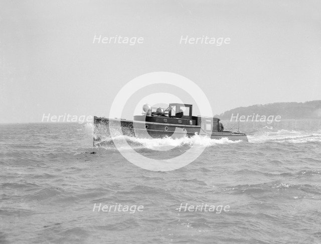 Wolseley motor launch, 1914.  Creator: Kirk & Sons of Cowes.