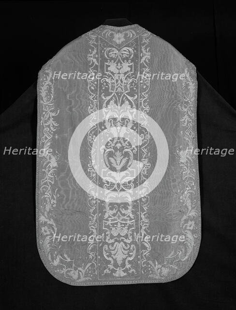 Chasuble, Stole, and Maniple, France, Late 17th/early 18th century. Creator: Unknown.