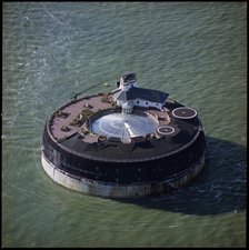 No Mans Land Fort, Ryde, 2002. Creator: Aerofilms.