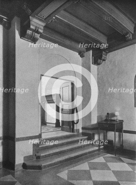 Entrance to south-east dining room, the Fraternity Clubs Building, New York City, 1924. Artist: Unknown.