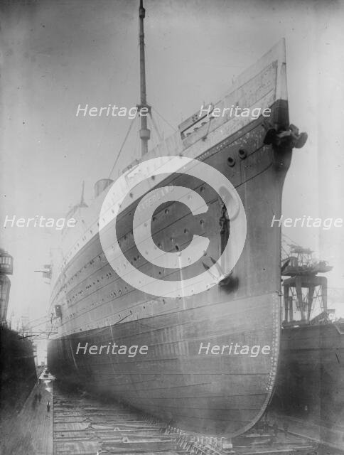 VATERLAND, between c1910 and c1915. Creator: Bain News Service.