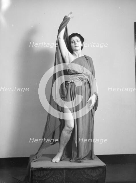 Maria Theresa Duncan, between 1911 and 1942. Creator: Arnold Genthe.