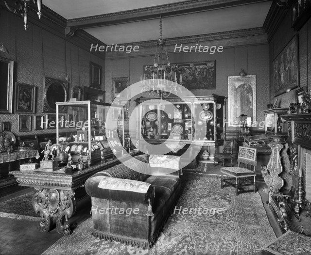 The Red Room, Bath House, Piccadilly, London, 1911. Artist: Henry Bedford Lemere.