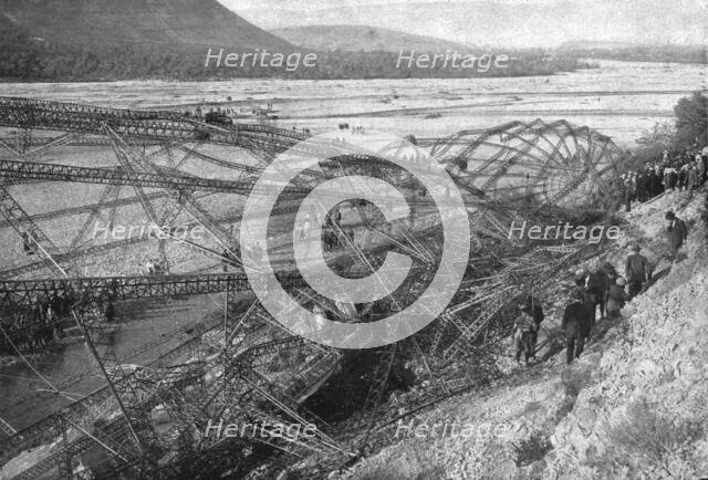 German Air Disaster; The remains of the "L-45", taken down on the banks of the Buech... 1917. Creator: Unknown.