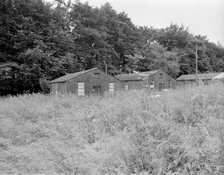 Accommodation huts in Greenaway Lane, Ullenwood, Gloucestershire, 1999. Artist: EH/RCHME staff photographer