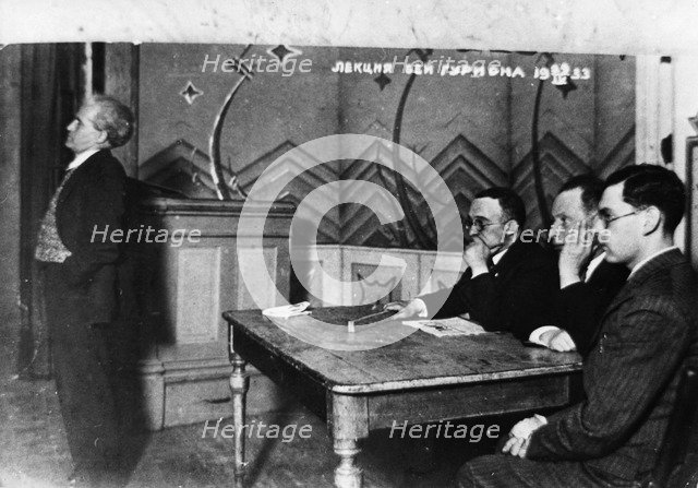 David Ben Gurion (1886-1973) bringing news from Palestine to a Zionist meeting in Lithuania, 1933. Artist: Unknown