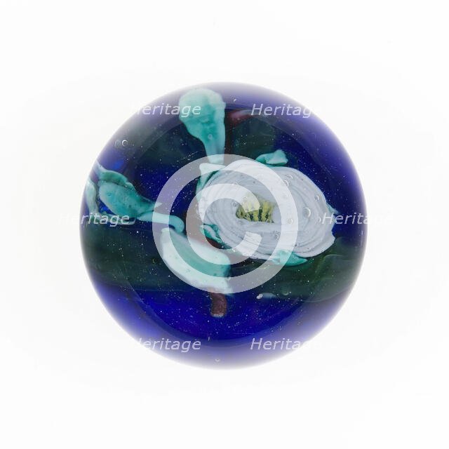 Paperweight, Clichy, 19th century. Creator: Clichy Glassworks.