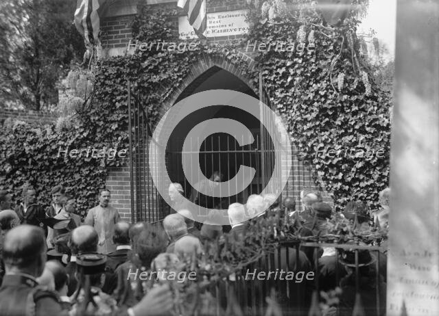 British Commission To U.S. - Balfour, Etc., at Mount Vernon, 1917 - Allied Commission For Other... Creator: Harris & Ewing.