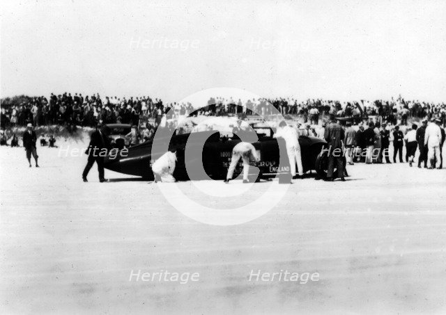 Sunbeam 1000hp World Land speed record attempt at Daytona 1927 Artist: Unknown.