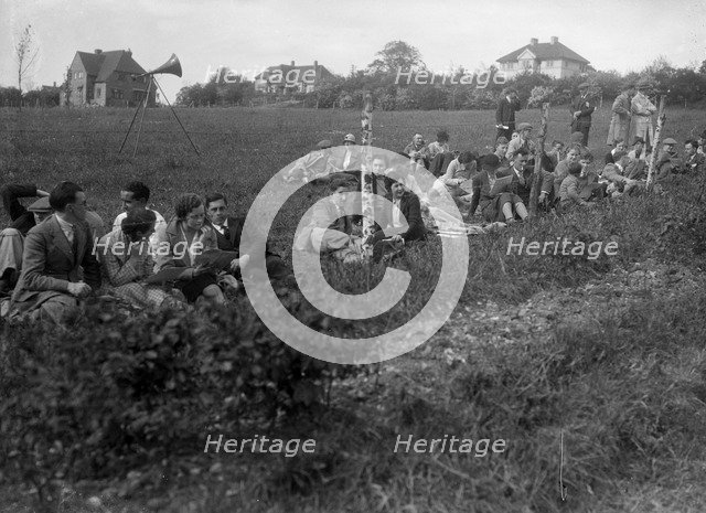 Spectators at the Bugatti Owners Club Hill Climb, Chalfont St Peter, Buckinghamshire, 1935. Artist: Bill Brunell.