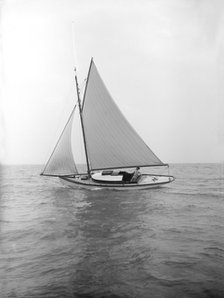 The gaff rigged yacht 'Nautilus', 1912. Creator: Kirk & Sons of Cowes.