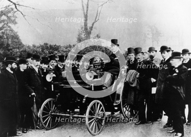 FR Simms at the wheel of a 4hp Cannstatt-Daimler, Crystal Palace, London, (c1895?). Artist: Unknown
