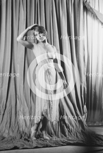 Braggiotti, Francesca, Miss, 1927 Creator: Arnold Genthe.