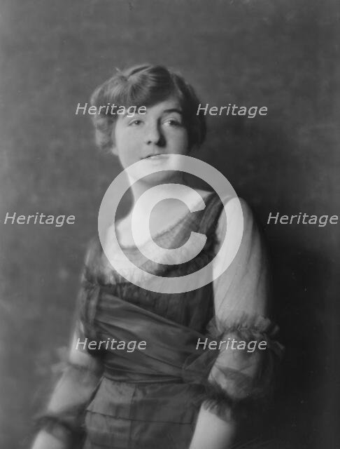 Small, Patty, Miss, portrait photograph, 1916. Creator: Arnold Genthe.