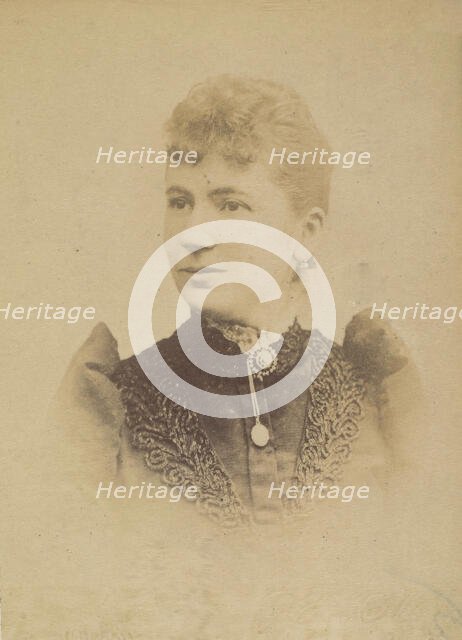 Pelgrom. Elise (femme Schouppe). Deux photographies, dont une légendée: Reprod. faite 22/2..., 1893. Creator: Alphonse Bertillon.