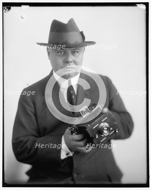 H & E photographer, between 1910 and 1920. Creator: Harris & Ewing.