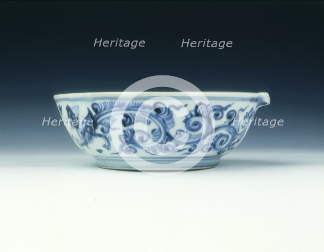 Bowl with foliated dragon decoration, Ming dynasty, Jingtai period, China, 1450-1457. Artist: Unknown