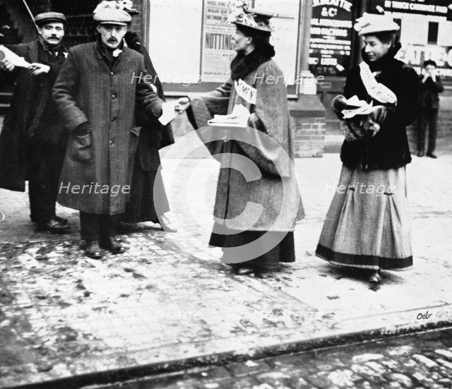 Suffragettes handing out leaflets, London, October 1907. Artist: Unknown