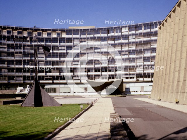 UNESCO building in Paris, designed by Bernhard Breuer and Zehrfuss Marcer in collaboration with P…