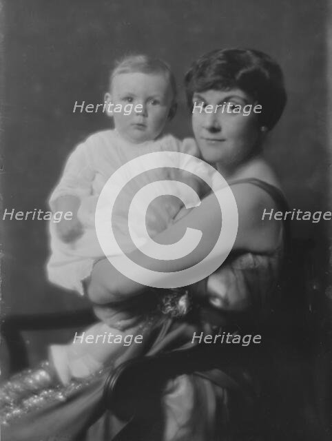 Mrs. Murphy and baby, portrait photograph, 1918 Apr. 30. Creator: Arnold Genthe.