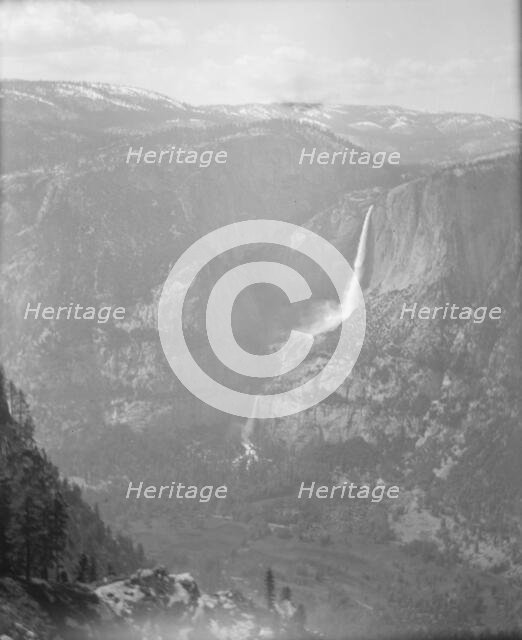 Travel views of Yosemite National Park, between 1903 and 1906. Creator: Arnold Genthe.