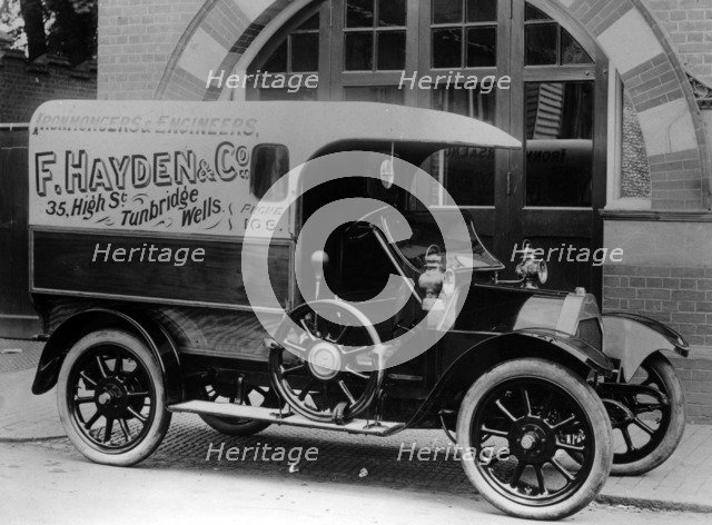 1914 Belsize 10-12hp van Artist: Unknown.