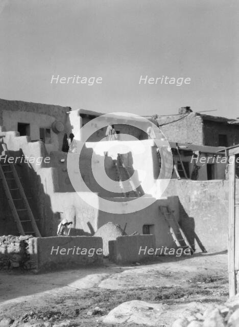Acoma, New Mexico area views, between 1899 and 1928. Creator: Arnold Genthe.