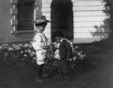 Quentin Roosevelt (left) and his little playmate, between 1900 and1905. Creator: Frances Benjamin Johnston.