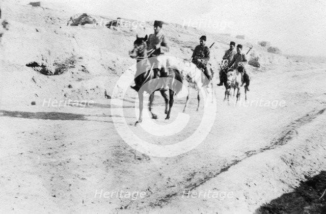 Turkish soldiers leaving Mosul, Mesopotamia, WWI, 1918. Artist: Unknown