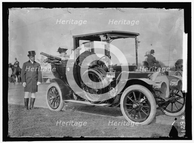 Potomac Park Concert, between 1909 and 1914. Creator: Harris & Ewing.