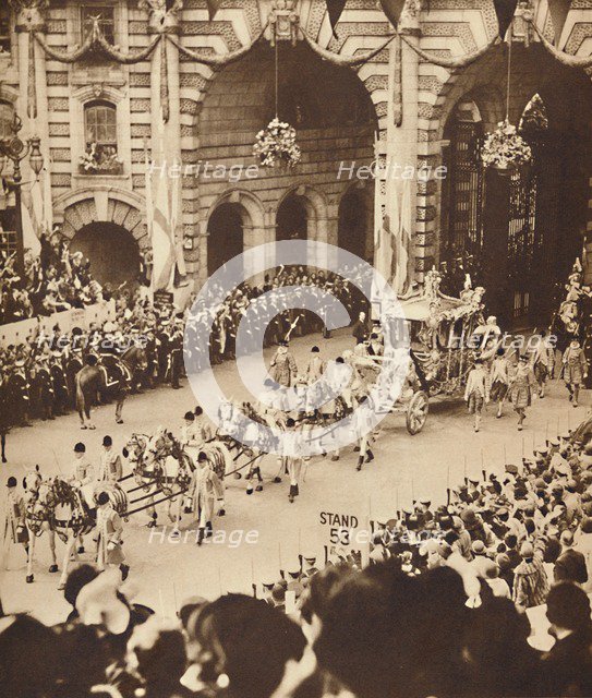 'Through the Admiralty Arch', May 12 1937. Creator: Unknown.