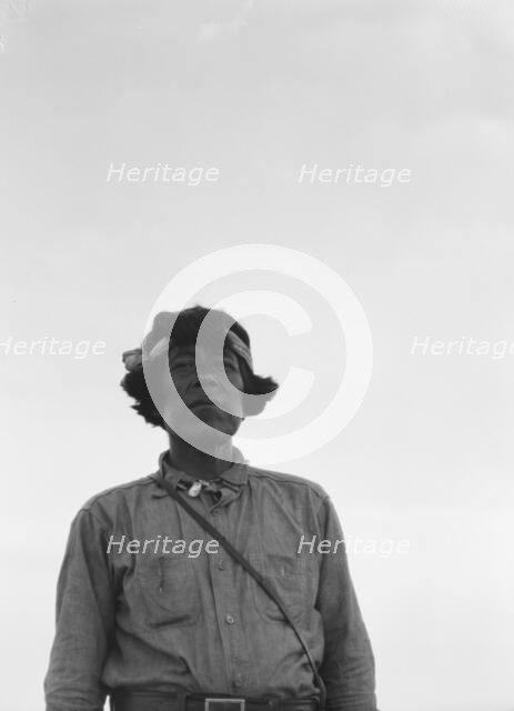 Acoma, New Mexico area views, between 1899 and 1928. Creator: Arnold Genthe.