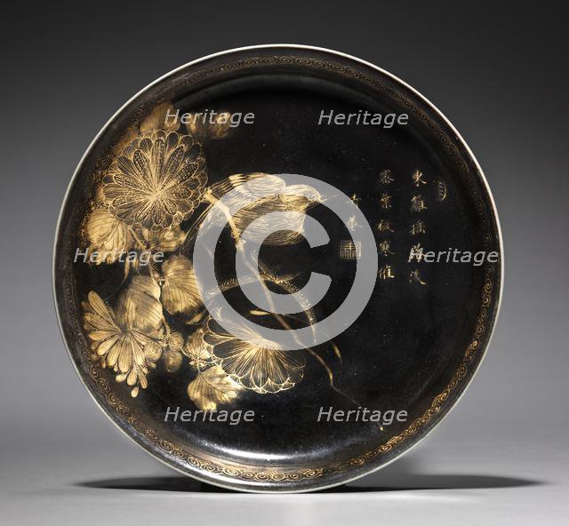 Dish with Bird on Chrysanthemum Spray, 1661-1722. Creator: Unknown.