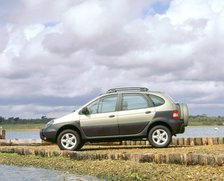 2001 Renault Scenic. Artist: Unknown.